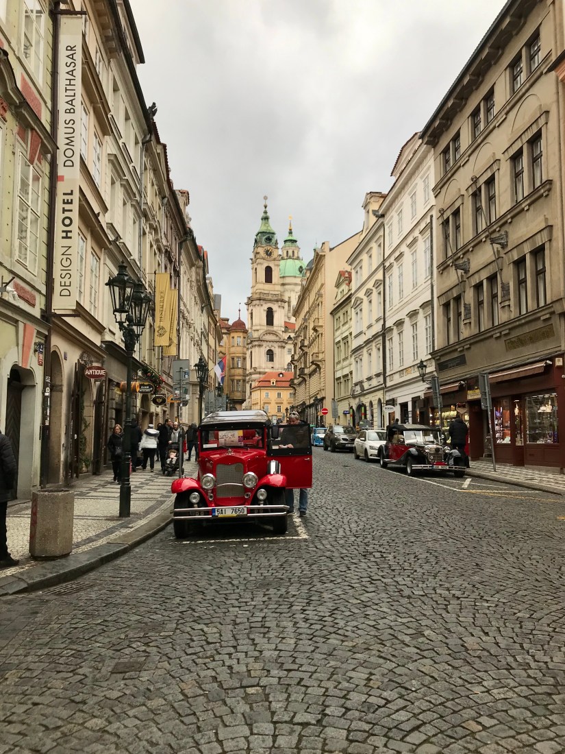 716992B0-8647-4A6D-9084-336CA84EAC04